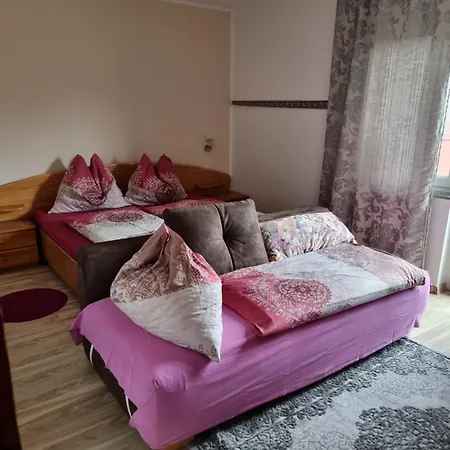 Ferienhaus Burgblick Treffen Zimmer foto
