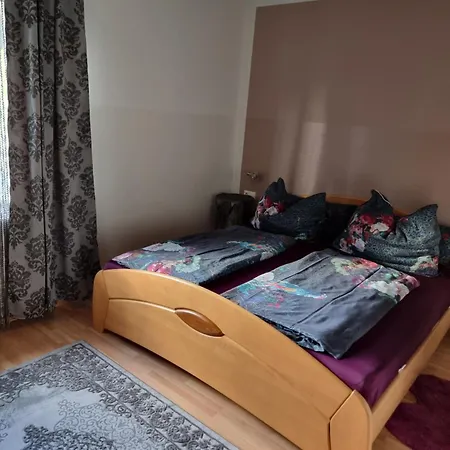 Ferienhaus Burgblick Treffen Zimmer foto